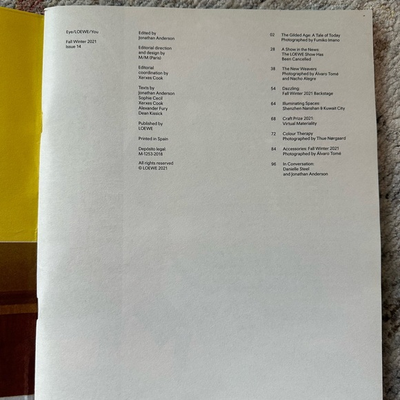 LOEWE book with stickers inside - Picture 4 of 7